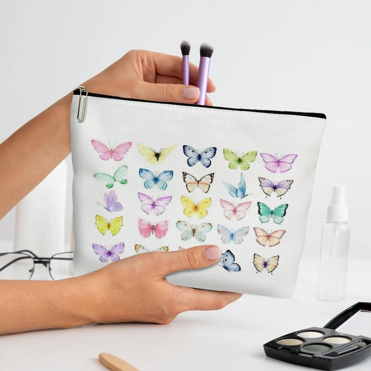 Aesthetics Makeup Bag for Women, Butterfly Gifts for Women Butterflies Lover Gifts for Daughter Sister Besties Coworker Friends Toiletry Cosmetic Bag, Zipper Travel Organizer Pouch -FS294