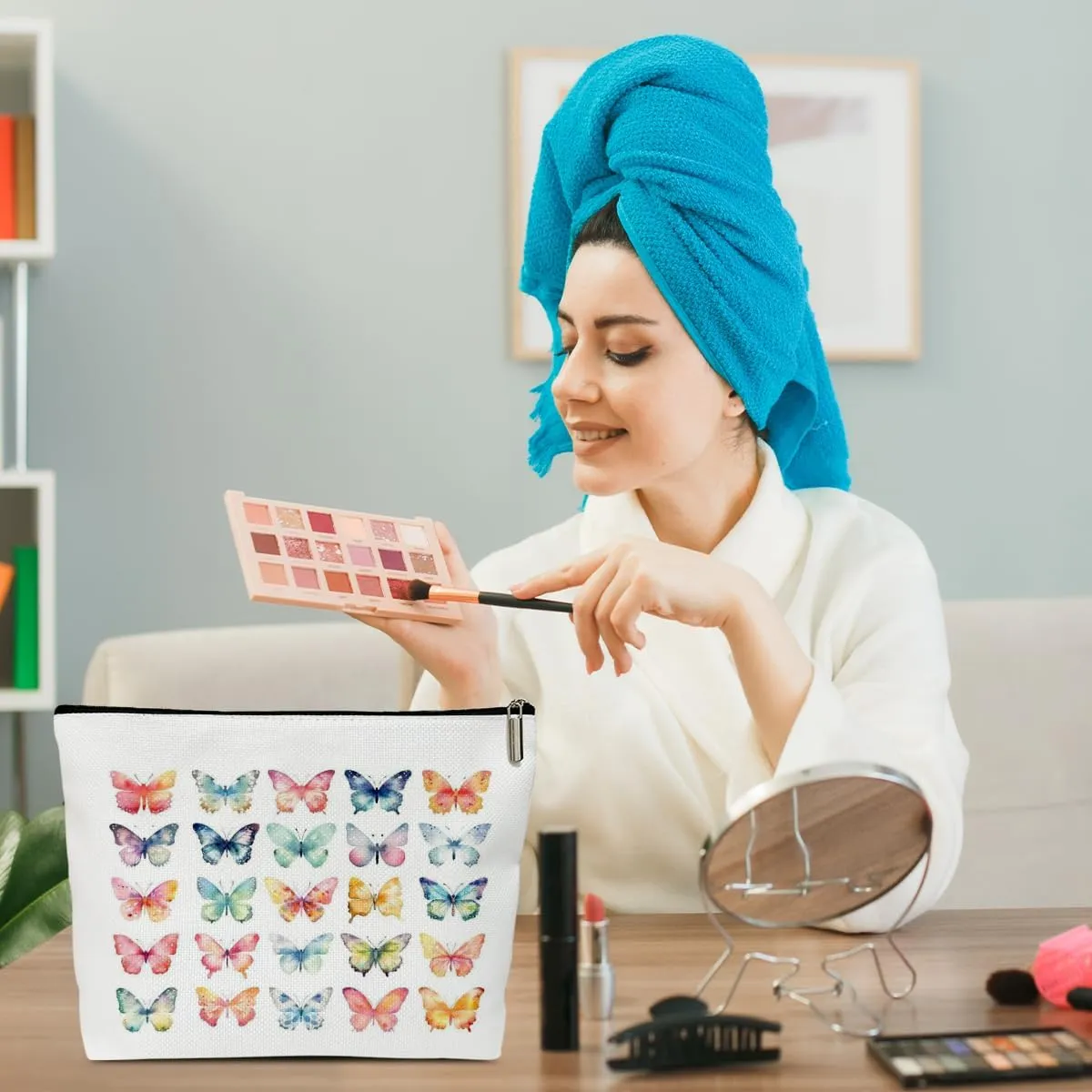 Aesthetics Makeup Bag for Women, Butterfly Gifts for Women Butterflies Lover Gifts for Daughter Sister Besties Coworker Friends Toiletry Cosmetic Bag, Zipper Travel Organizer Pouch -FS296