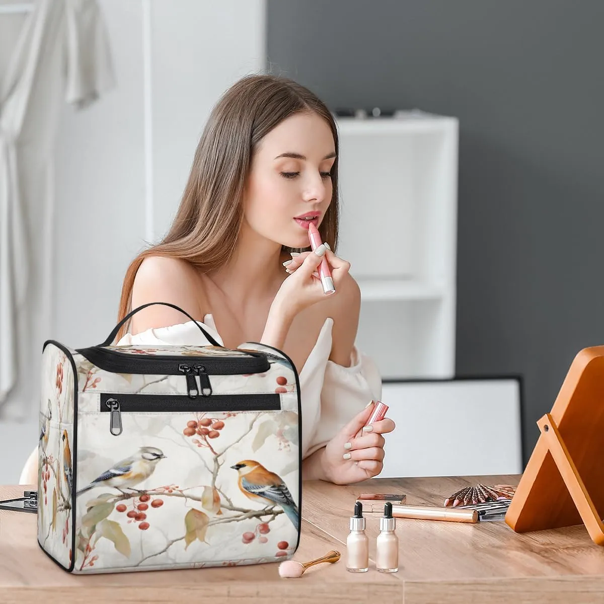 Animal Birds Make Up Bags for Women Travel Toiletry Bag Portable Makeup Organizer Bag with Metal Hook and Dividers Inside