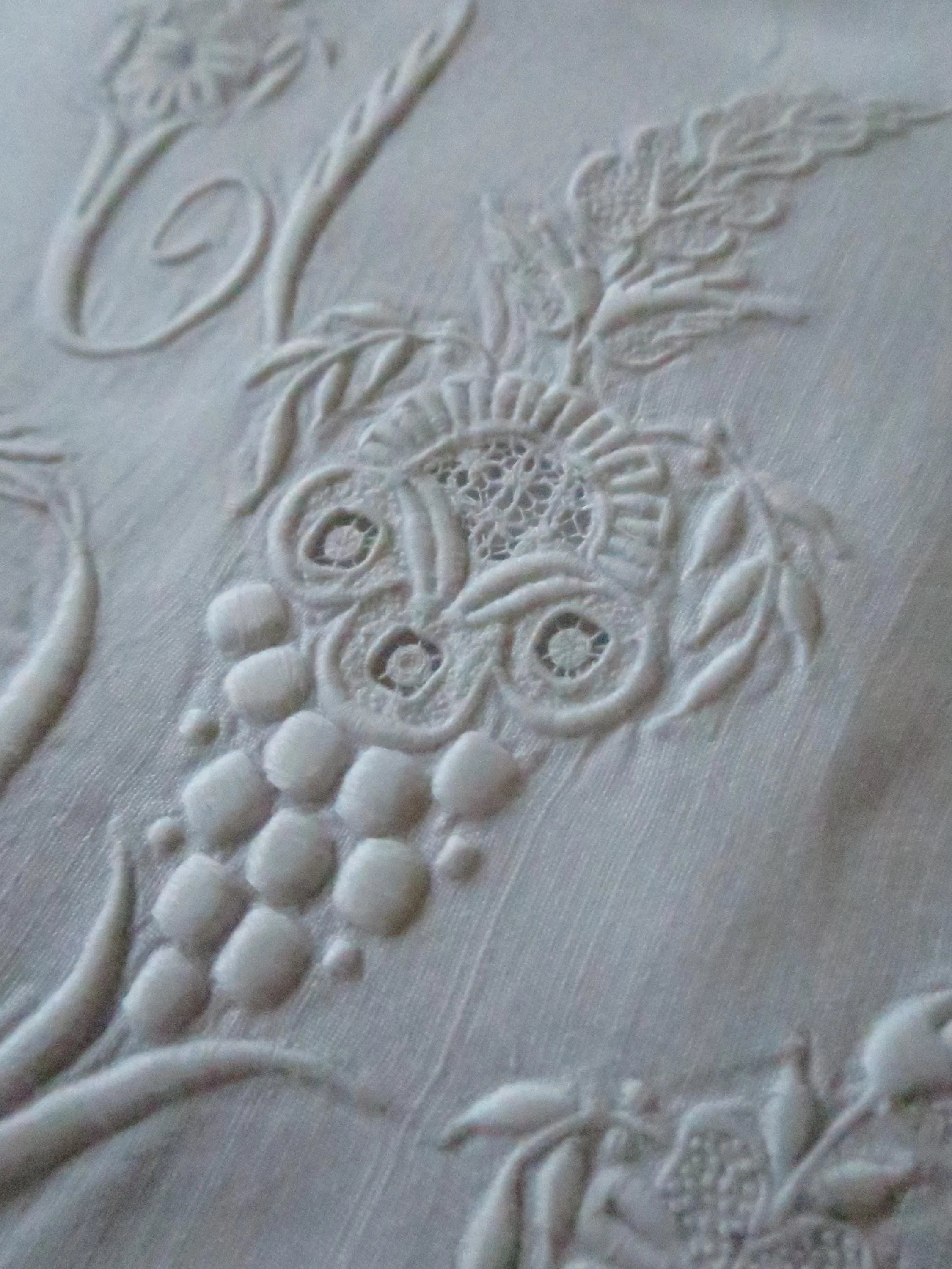 Antique Irish Linen Pair of Pillow Slips- Bobbin Lace & Hand Embroidered Monogram Y R