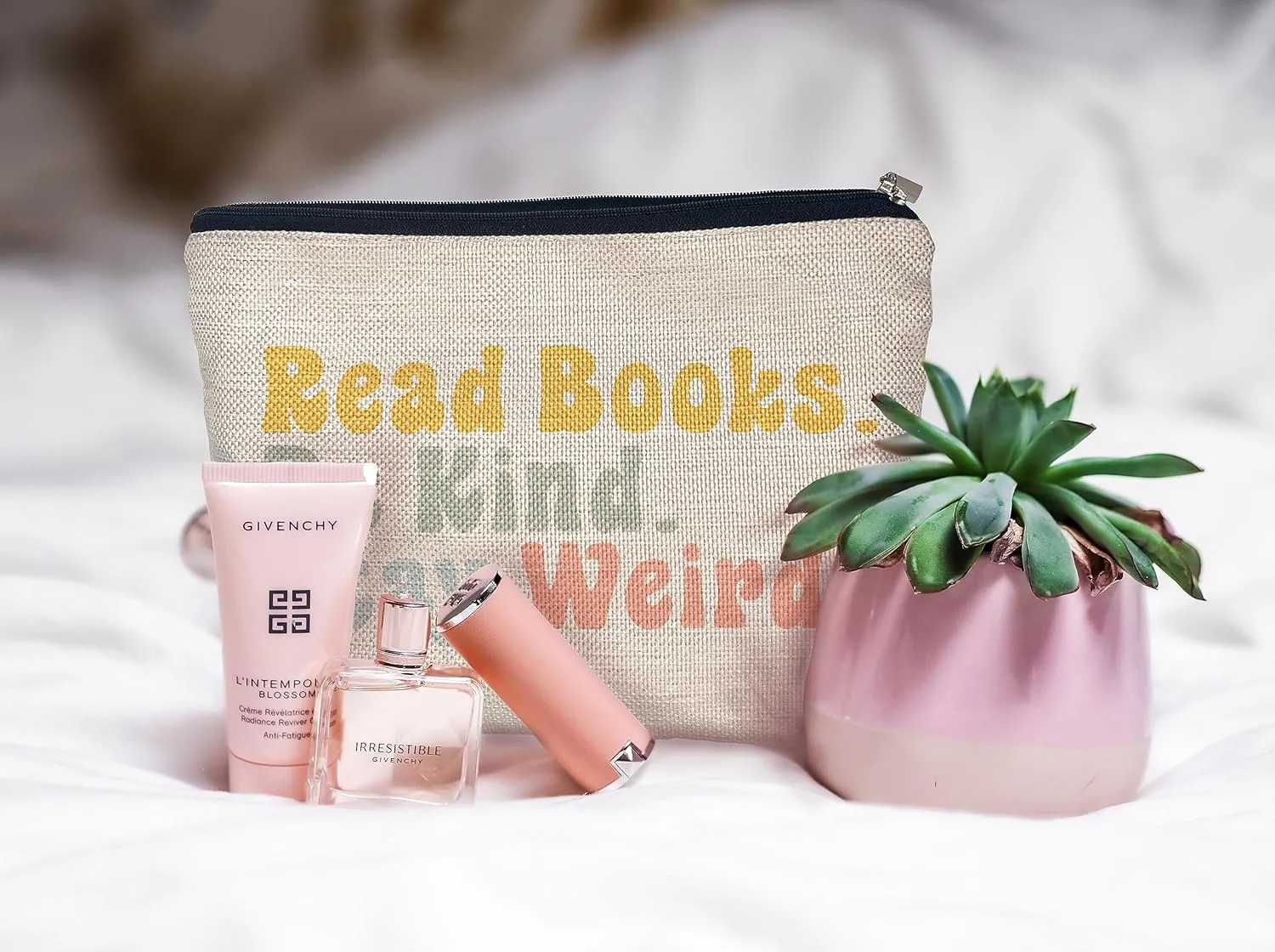 Ayxvt Book Lovers Gifts Makeup Bag,Book Lover Gifts for Women,Read Books Be Kind Stay Weird Small Makeup Bag,Gifts for Book Readers Bookworms Women