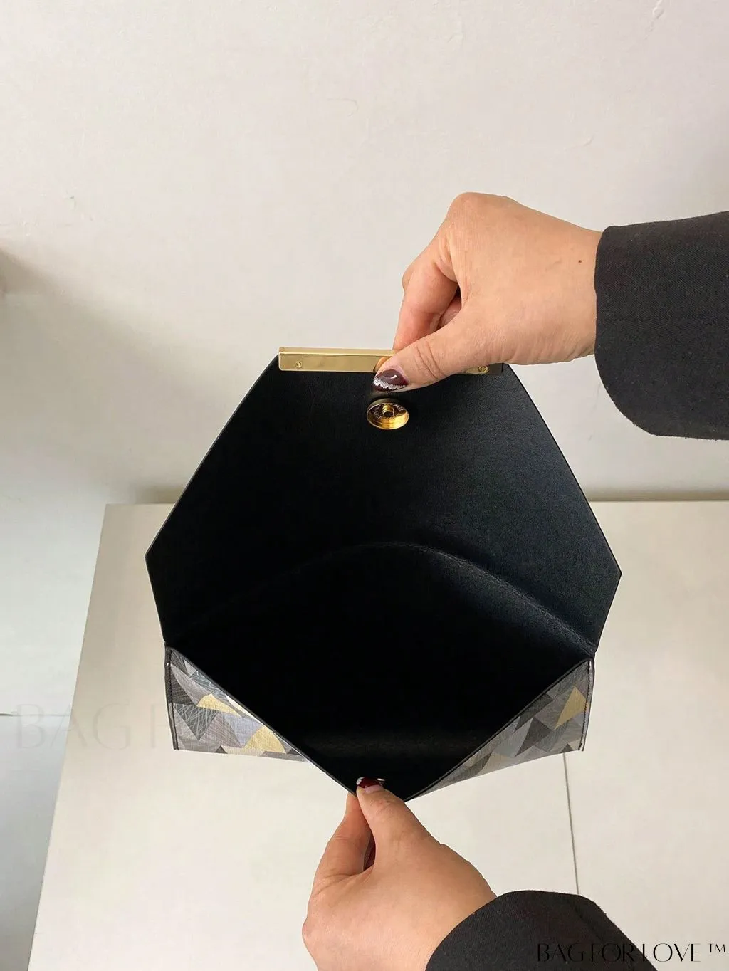 BagForLove - Chic Geometric Envelope Bag with Fashionable Flap - High-Quality PU Material