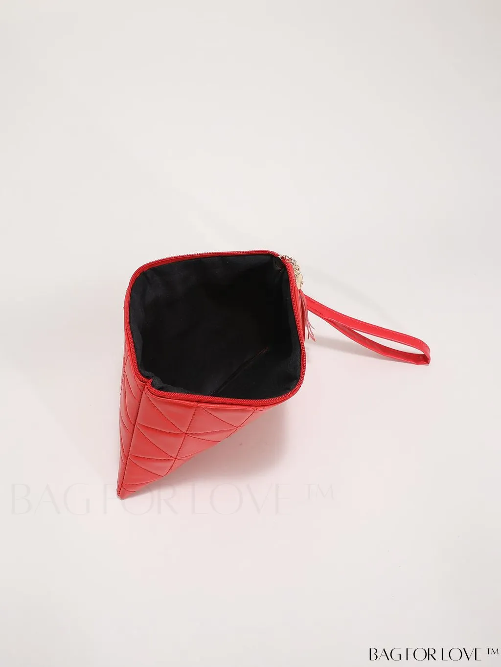 BagForLove - Chic Quilted Wristlet Bag Featuring Exquisite Pendant