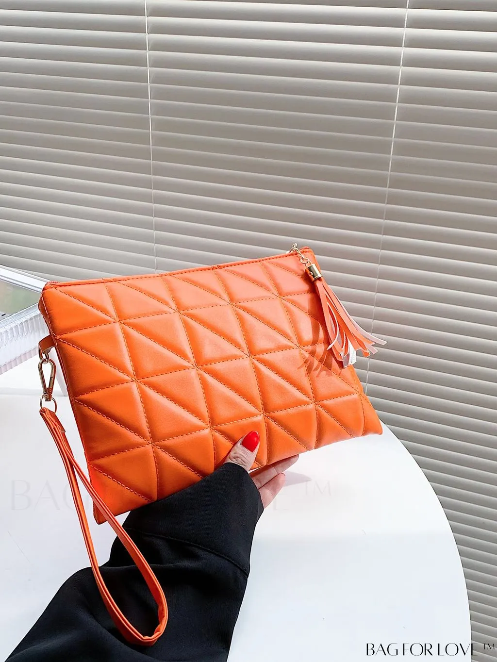BagForLove - Chic Quilted Wristlet Bag Featuring Exquisite Pendant