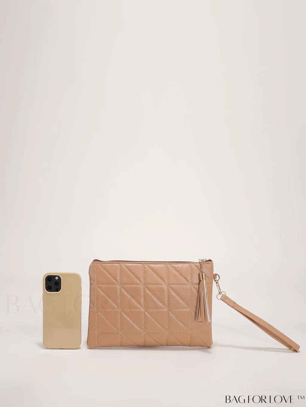 BagForLove - Chic Quilted Wristlet Bag Featuring Exquisite Pendant