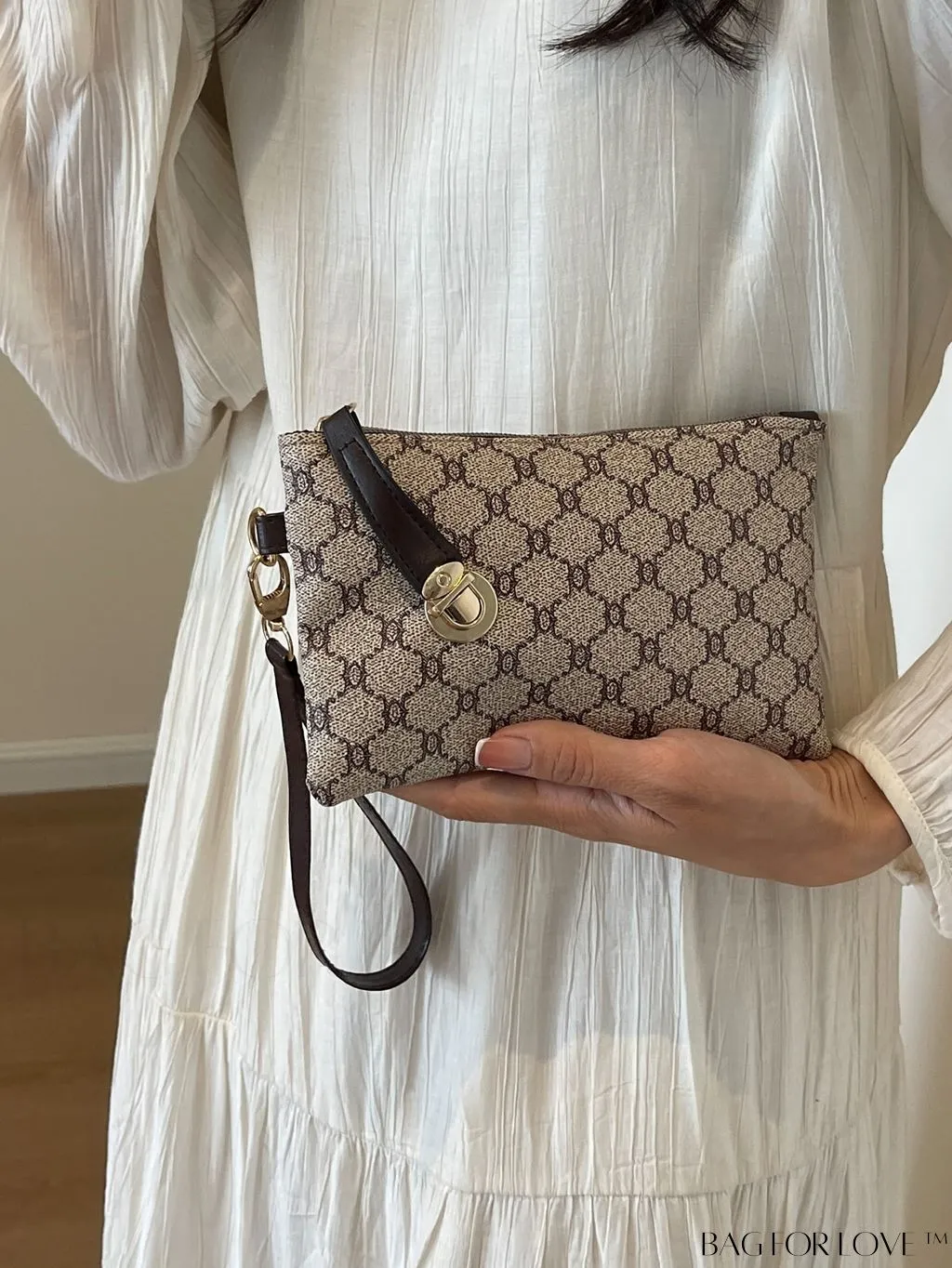 BagForLove - Stylish Printed Zipper Phone Wallet - The Perfect Fashion Accessory!