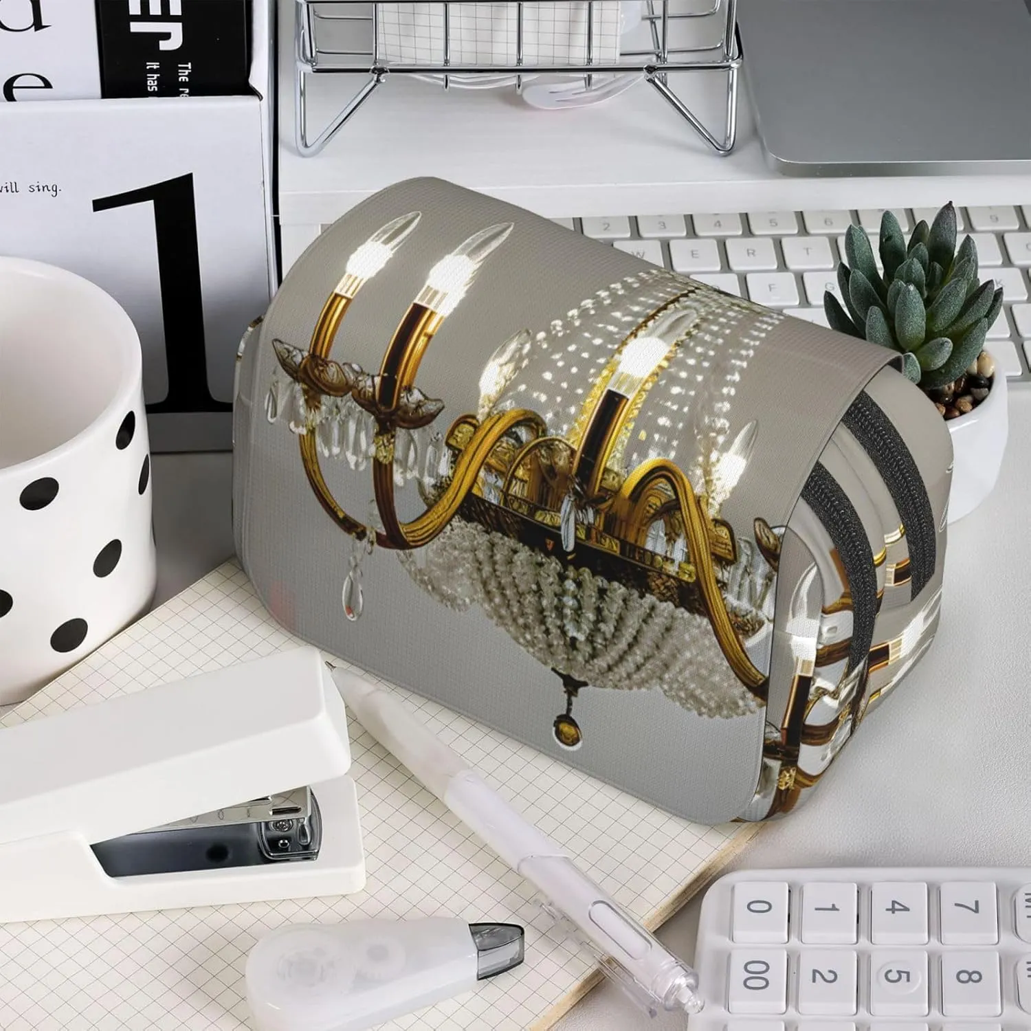 Ball Room Chandelier Printing Pen Case, Rollerball Pen Holder Handmade Display Organizer Zippered Pouch