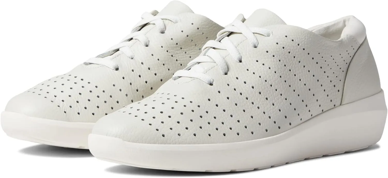 Clarks Women's Kayleigh Aster Oxford