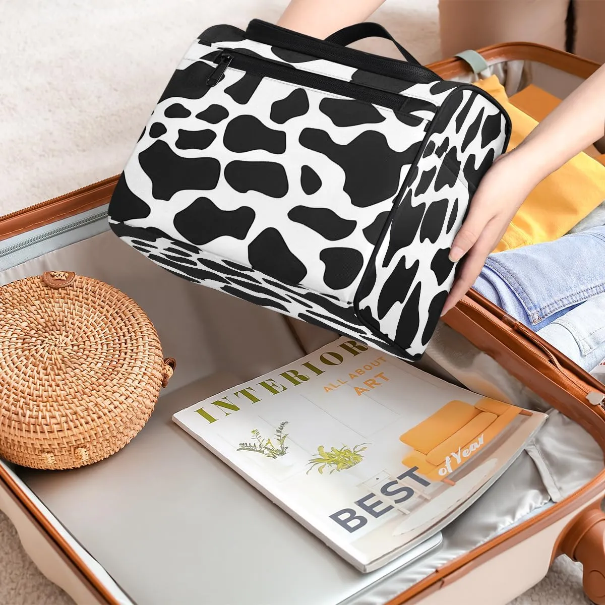 Cow Print Skin Travel Toiletry Bag for Women Large Capacity Wide-open Makeup Organizer Cosmetic Travel Bags for Toiletries