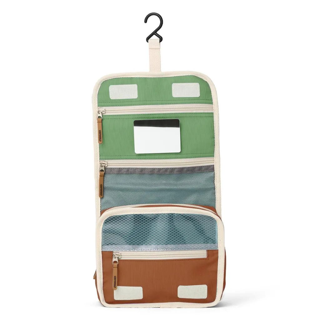 Crywolf Toiletry Bag (Ocean Colour Block)