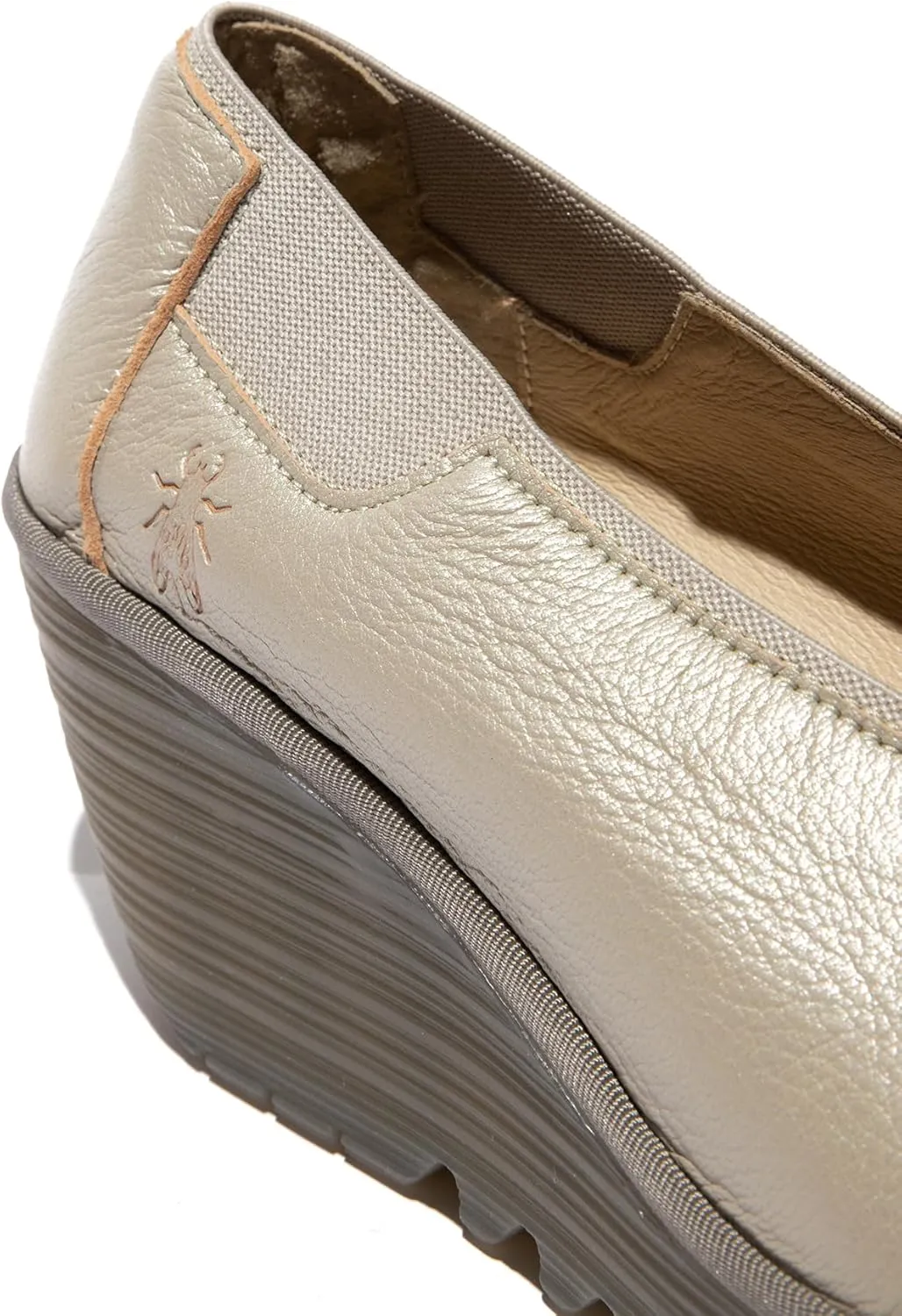 FLY London Women's Yoza438fly Pump
