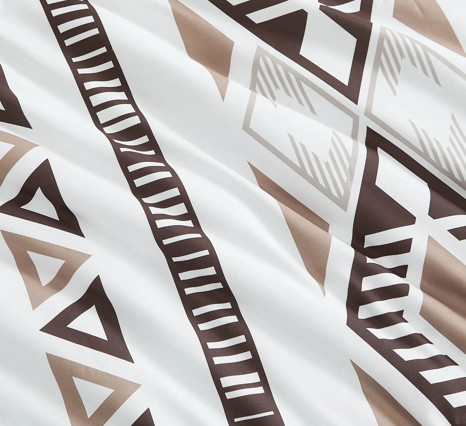 Geniospin Queen Comforter Set, Boho Aztec Comforter Set 8 Pieces, All Season Reversible Bed in A Bag, Soft Bedding, Lightweight, Warm and Breathable (Brown, 90"x90")