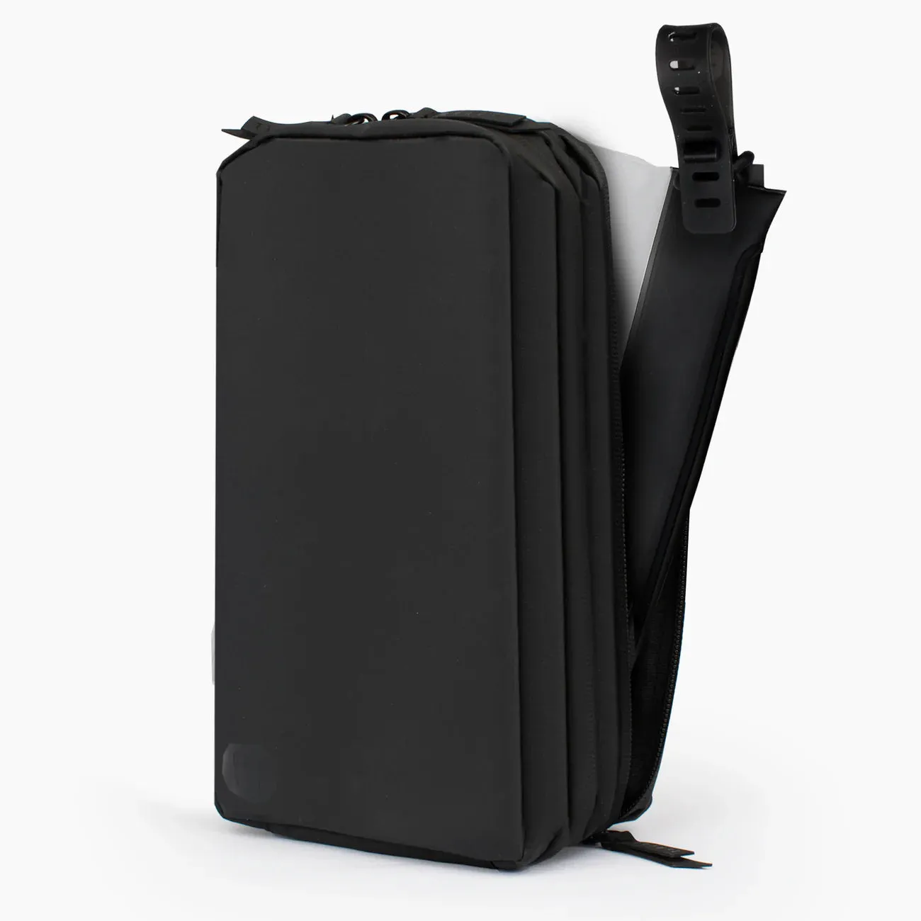 Gravel Travel Explorer Plus™ Toiletry Bag - Packing More - Black