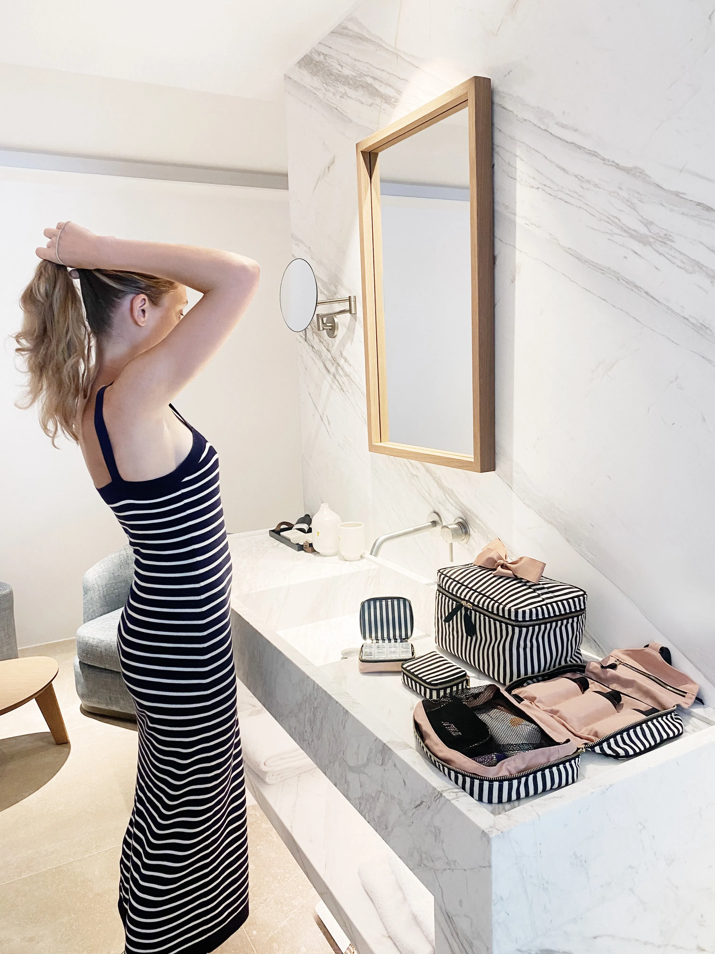 Hanging Toiletry Travel Bag – Striped