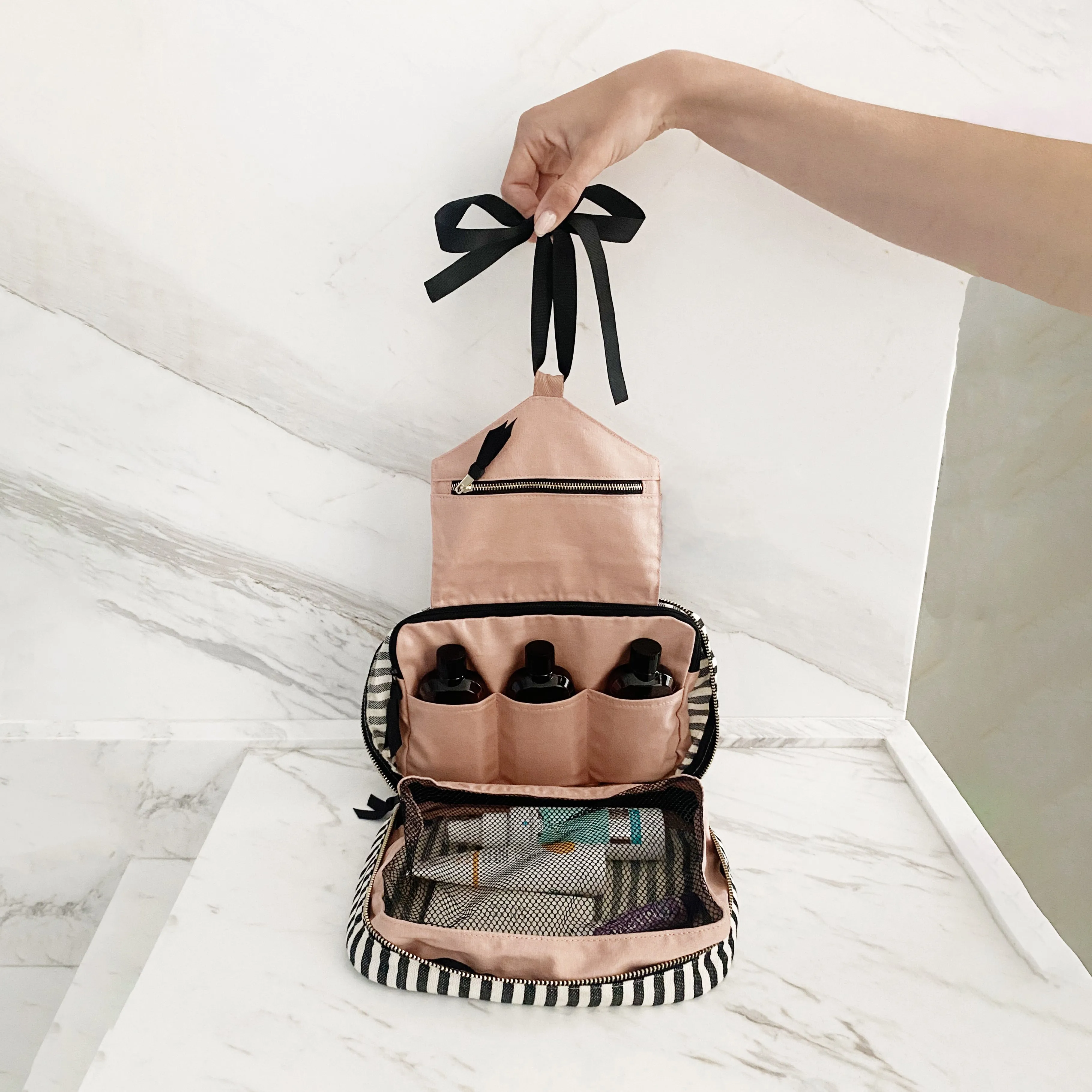 Hanging Toiletry Travel Bag – Striped