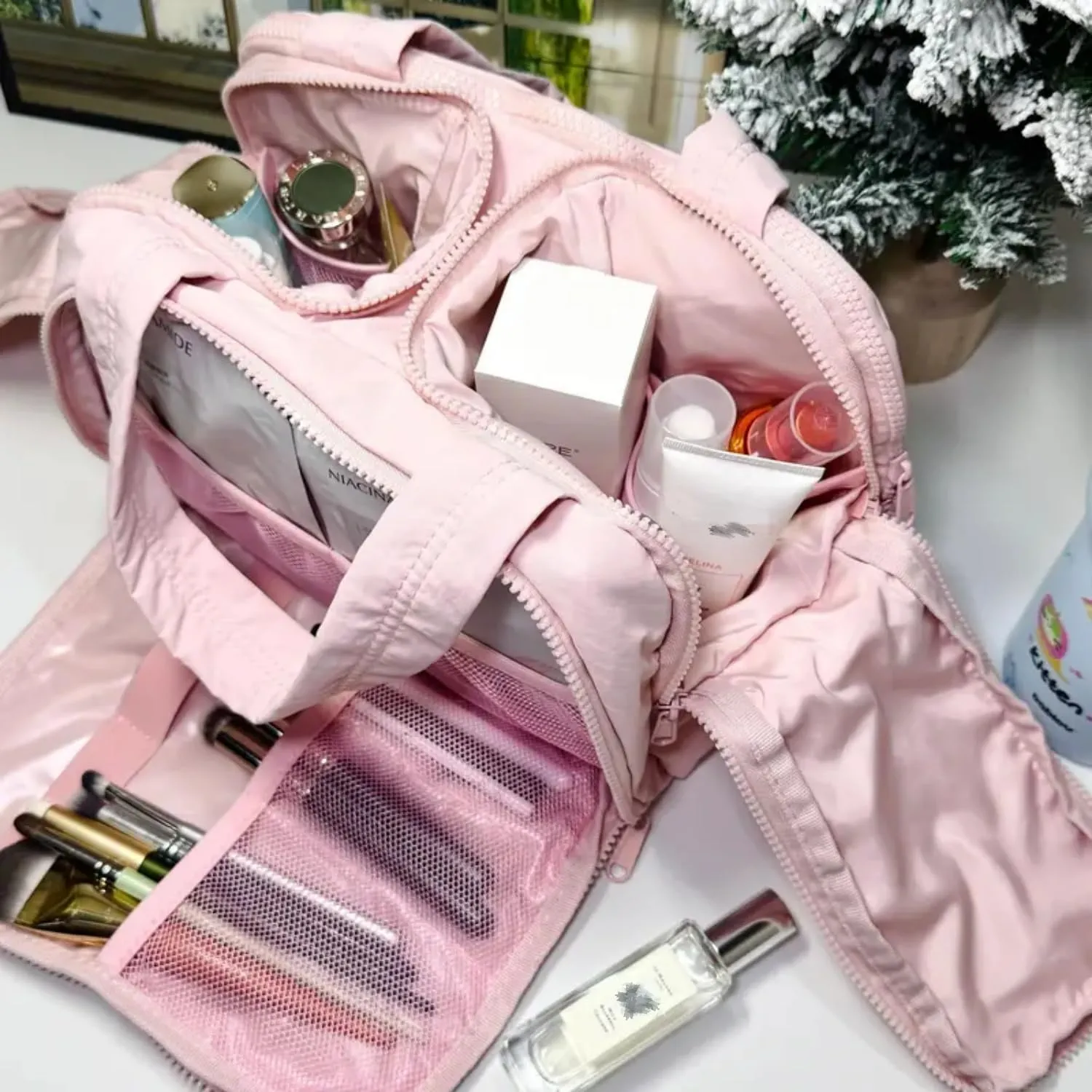 Humidity Travel Cosmetic Bag, Large Capacity Wide-Open Travel Cosmetic Bag, multi-functional toiletry bag,For Womentraveling, Essentials Toiletries. (Beige)