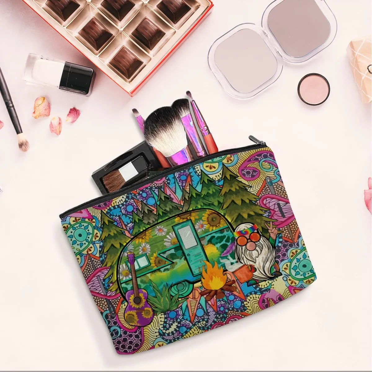jeilink Hippie Gifts Makeup Bag Funny Hippie Van Hippie Decor Stuff Retro Camper Car Travel Toiletry Bag for Women Best Friends Grandma Mom Sister Coworker Nurse Camping Birthday Christmas Retirement