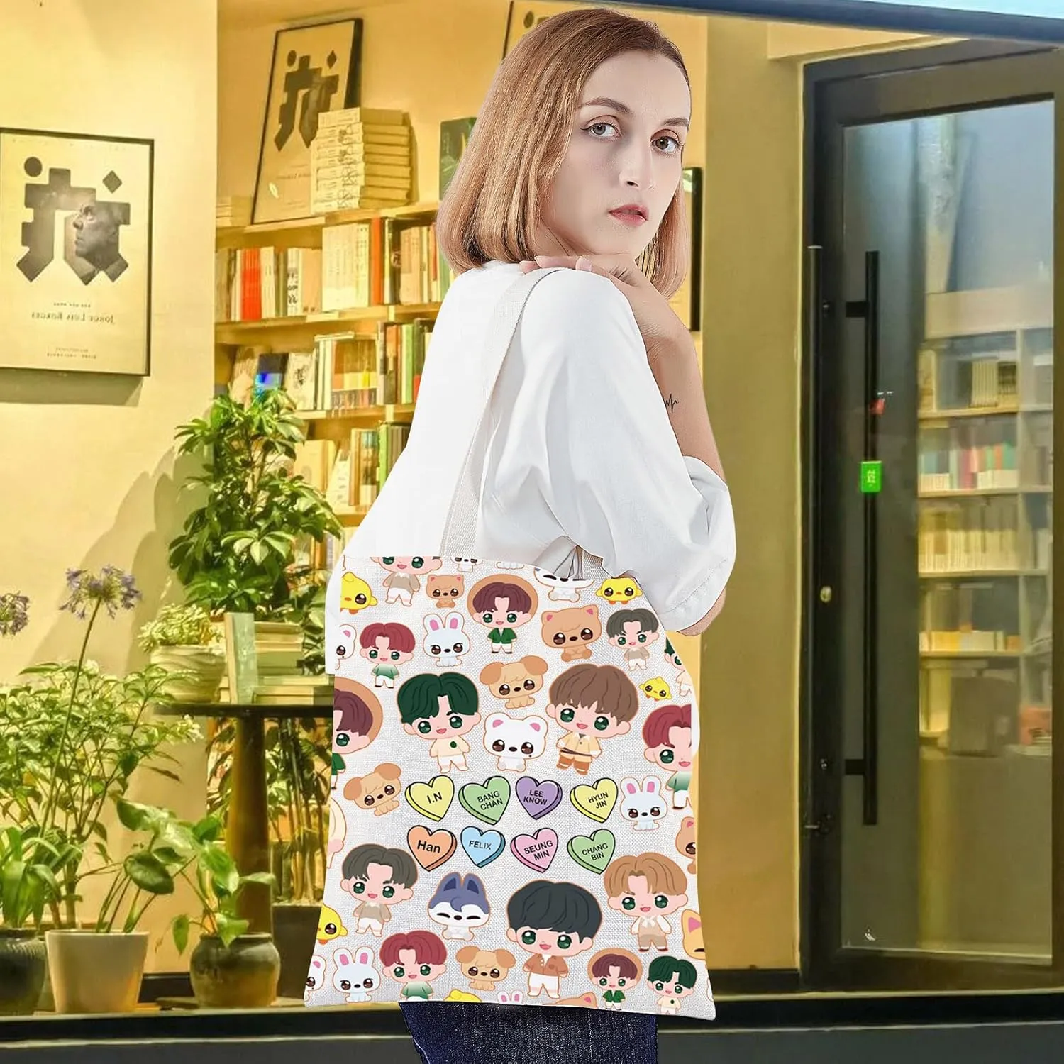 LEVLO SKZ Cosmetic Makeup Bag SKZ K-POP Fans Gift K-POP Cartoon Member Makeup Zipper Pouch Bag (SKZ Tote)