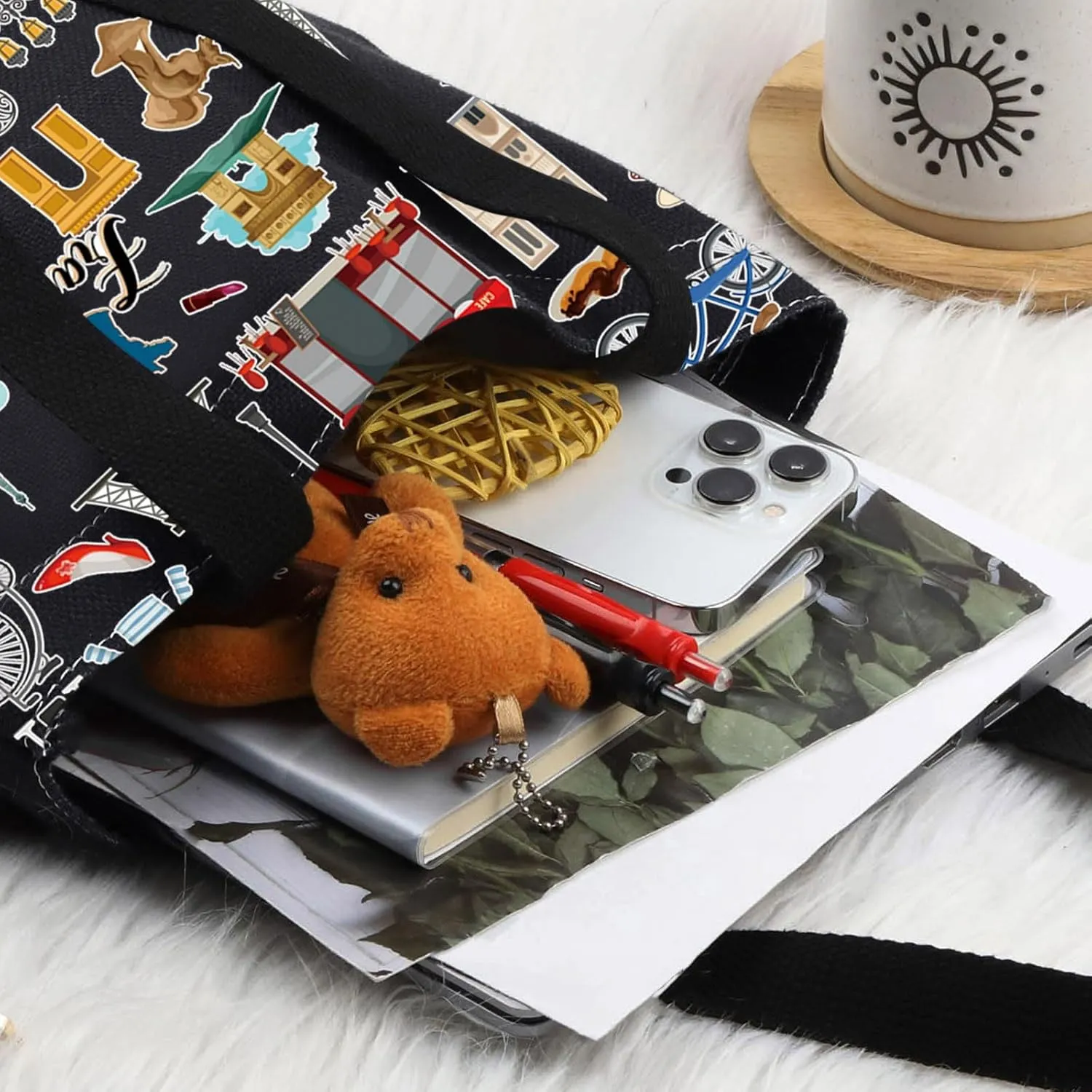 LEVLO Travel Pouch - French Theme, Paris Landmarks, Souvenir Gift