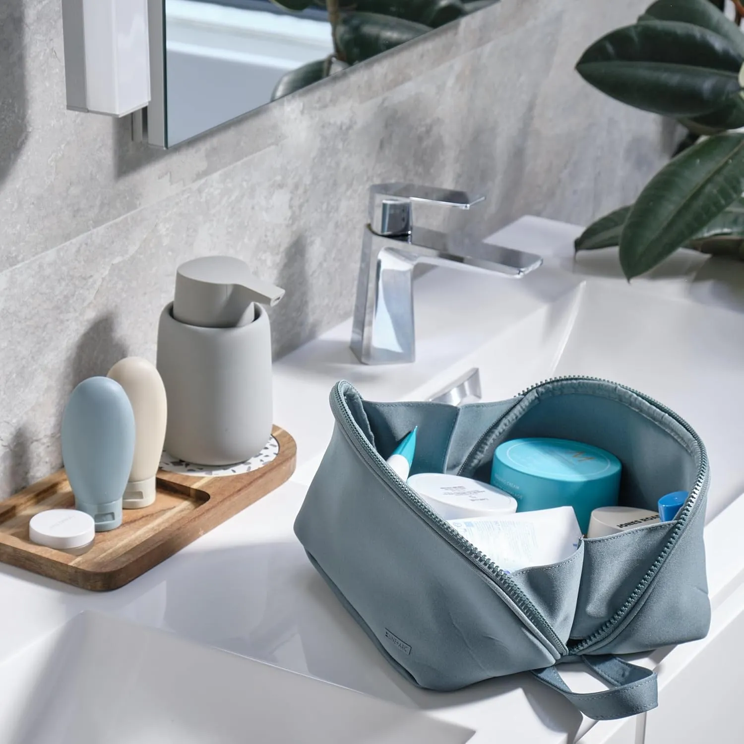 LINE ARC Machine-Washable Neoprene Toiletry Bag (Ocean) Modern Blue Dopp Kit Soft Insulation for Cosmetics Makeup Travel Skincare Shaving Large Case Men Women Overnight Easy-to-Clean