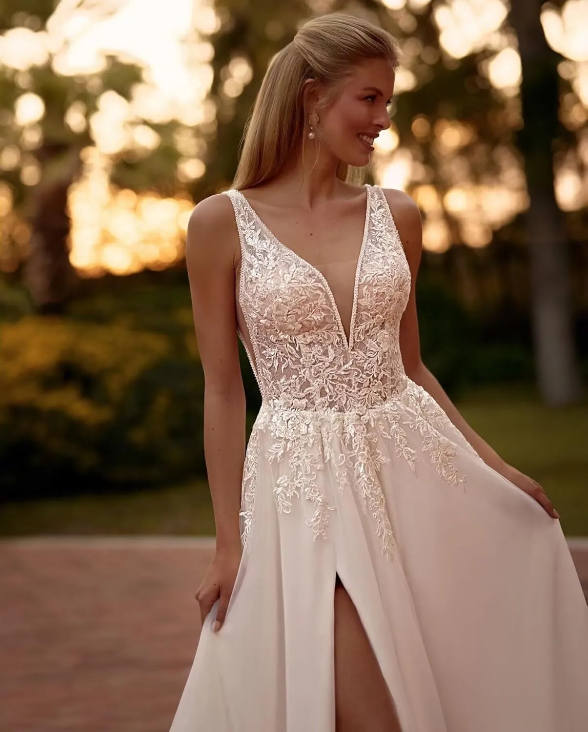 Long Boho Wedding Dresses for Bride 2025 Lace Beach Wedding Gowns for Women Bohemian Bridal Dress