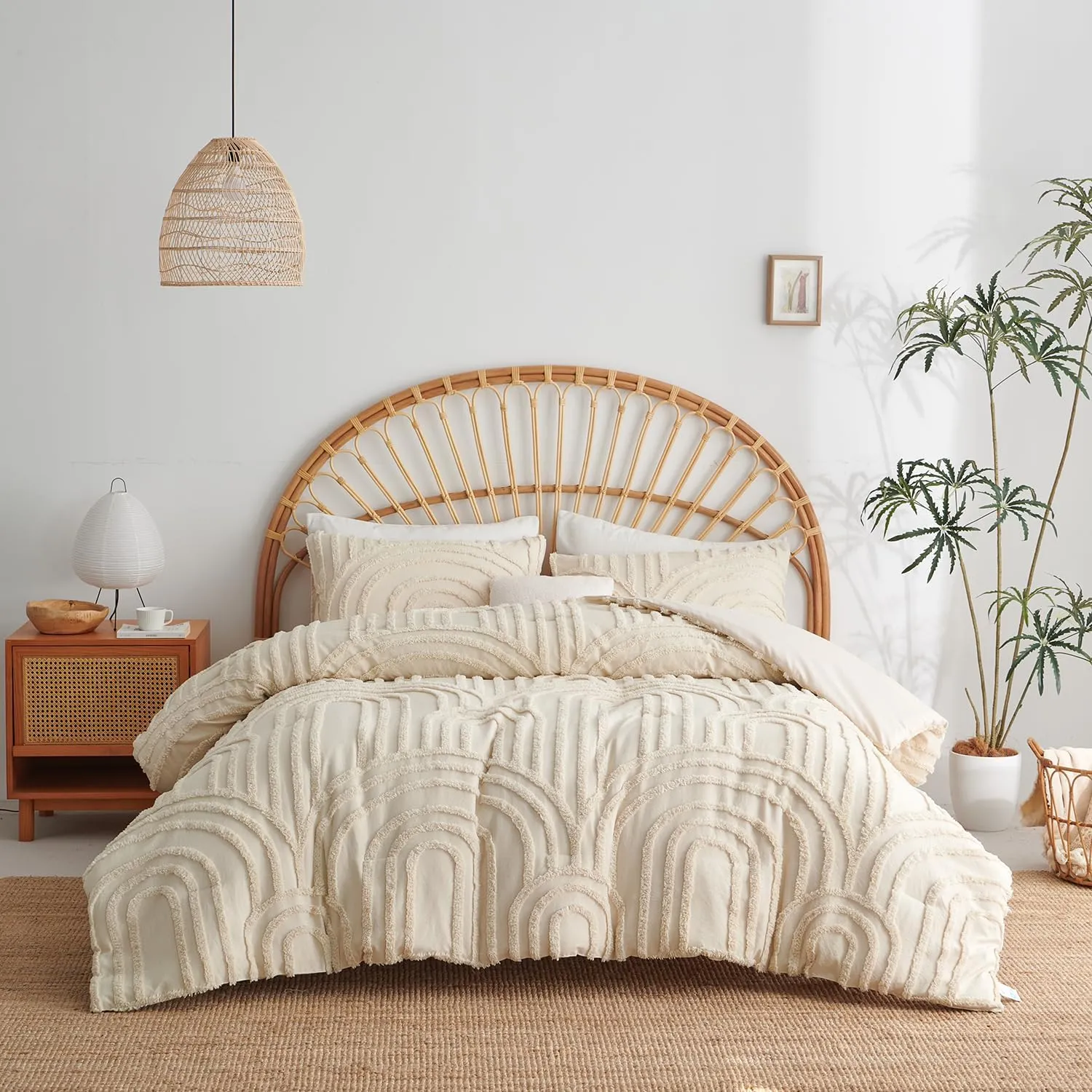 Nayoroom Boho Comforter Set Queen Size Beige Tufted Rainbow Textured Comforter, 3 Pcs Farmhouse Shabby Chic Aesthetic Bedding, Soft Microfiber Bed Set for All Seasons (1 Comforter, 2 Pillow Shams)