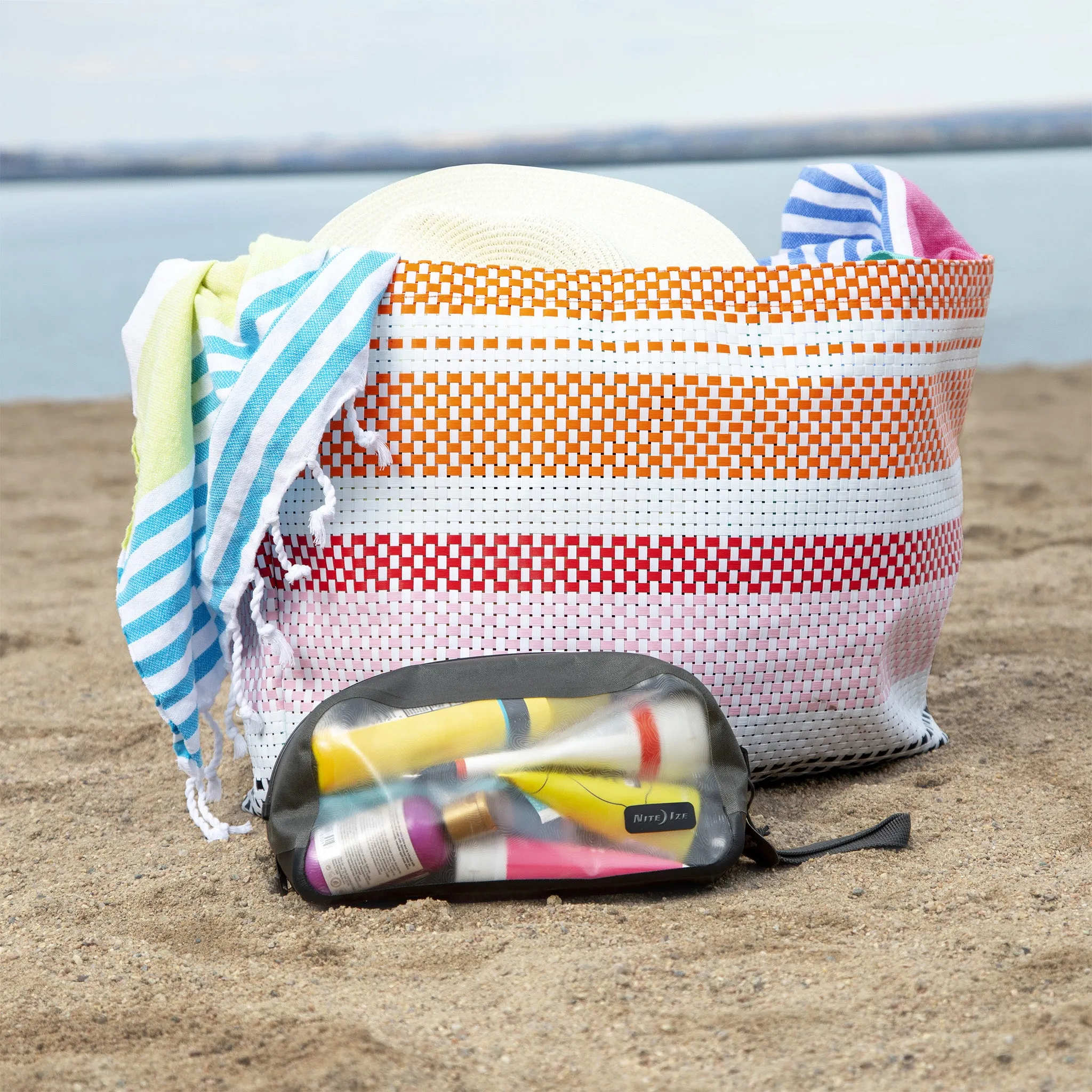 Nite Ize RunOff - Waterproof Toiletry Bag