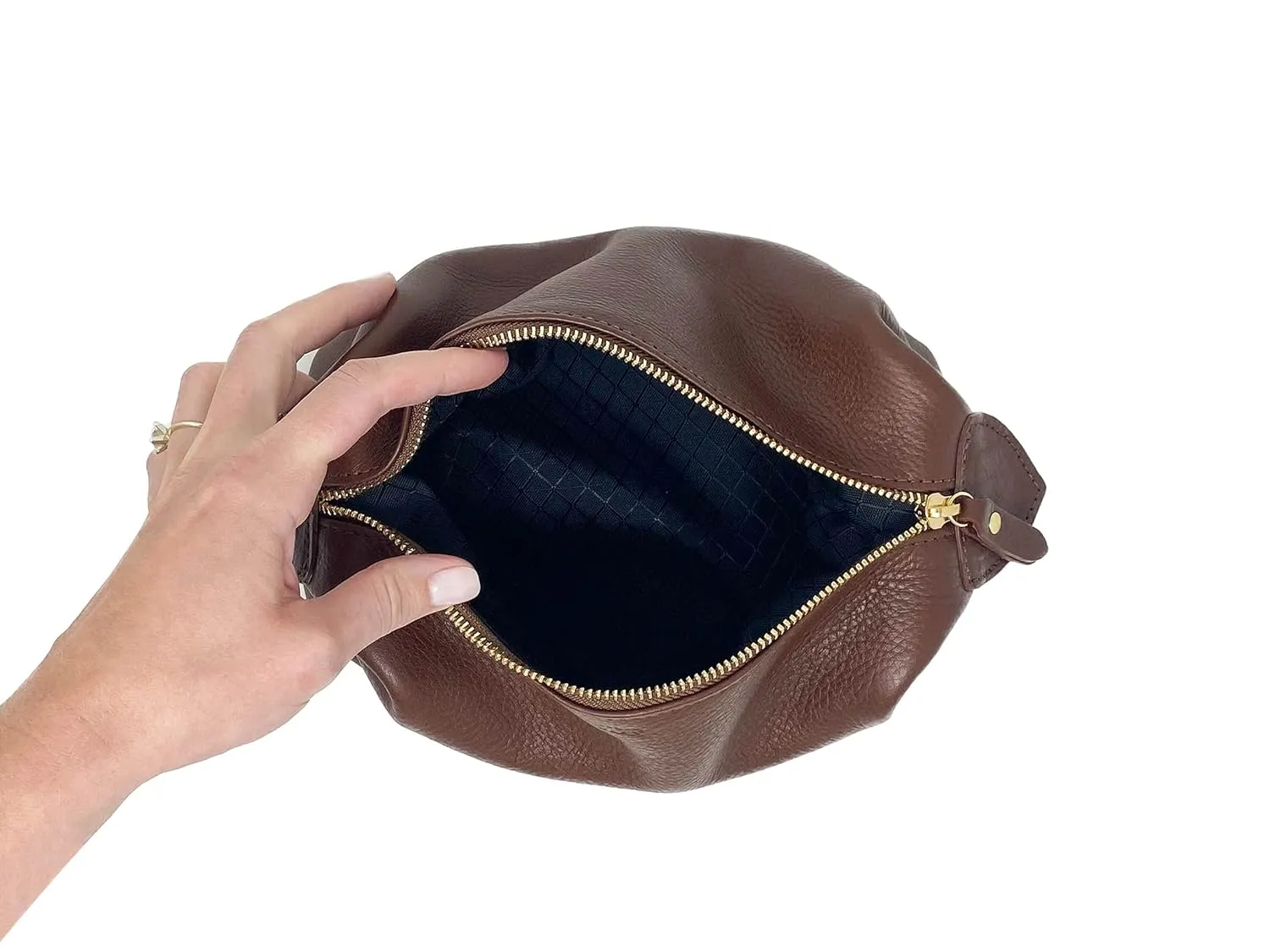 Personalized Leather Dopp Kit. Leather Travel Case. Mens Leather Toiletry Bag. Personalized with Initials. Carry on Approved. USA Made. Premium Leather.For Women. Black Leather. Brown Leather.