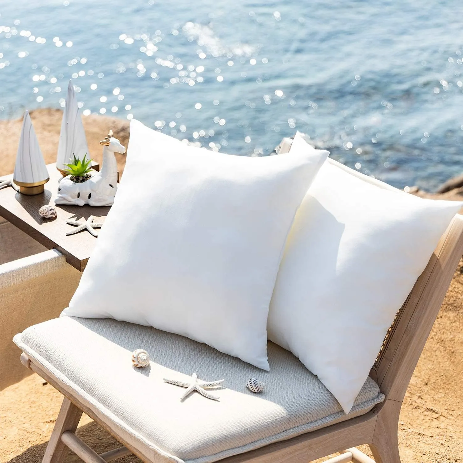 Phantoscope 18 x 18 Pillow Inserts - Pack of 4 Outdoor Water Resistant Throw Pillow Inserts Hypoallergenic Square Decorative Couch Sham Cushion Stuffer - 18 Inches