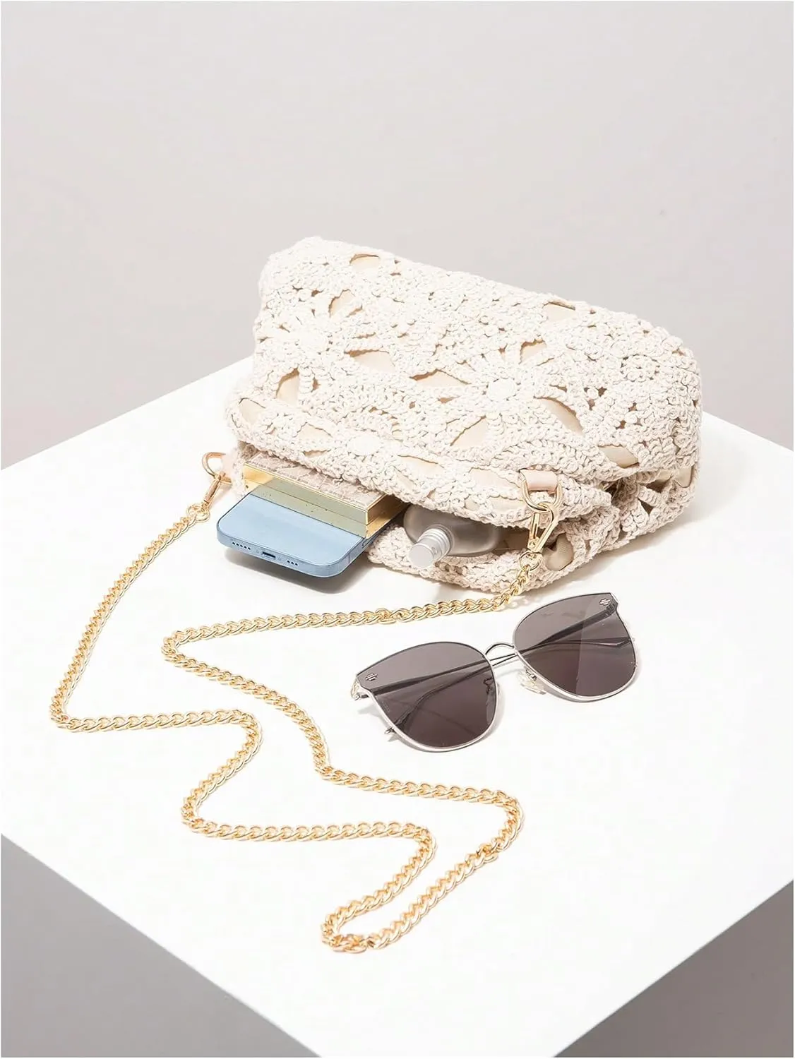 QWINEE Women's Woven Clutch Purse Boho Flower Crochet Shoulder Handbags Knit Dumpling Bag Chain Crossbody Summer Beach Clutch
