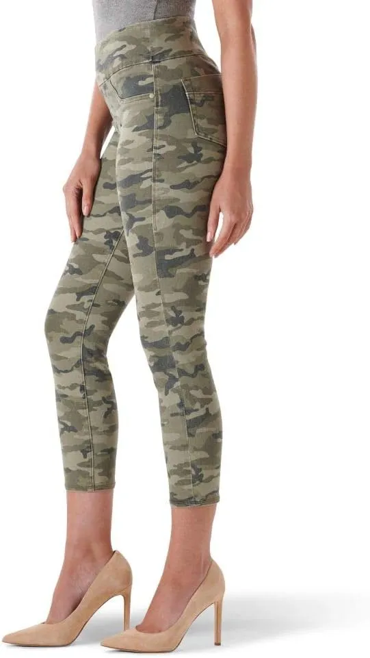 Rock & Republic Women's Denim Rx Fever Stretch Crop Capri Jean