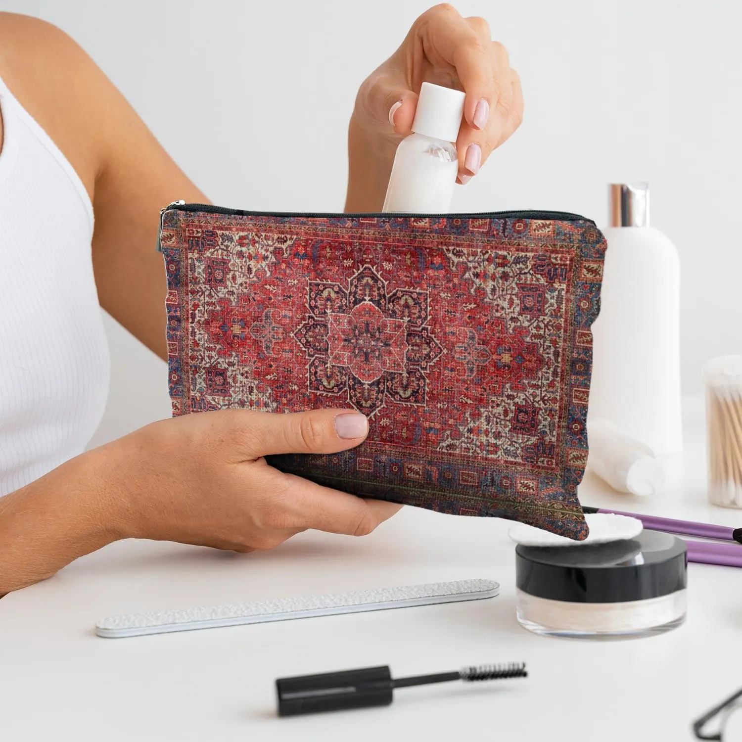Traditional Red Rug Style Makeup Bag, Vintage Ethnic Pattern Cosmetic Bag Gifts for Women Friends, Boho Tapestry Pouch