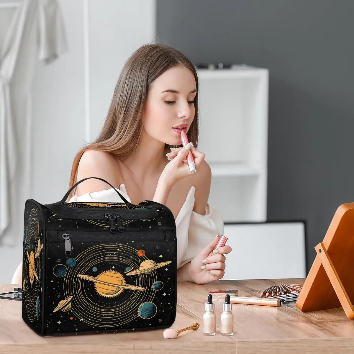 Universe Solar System Planets Travel Toiletry Bag for Women Large Capacity Wide-open Makeup Organizer Cosmetic Travel Bags for Toiletries