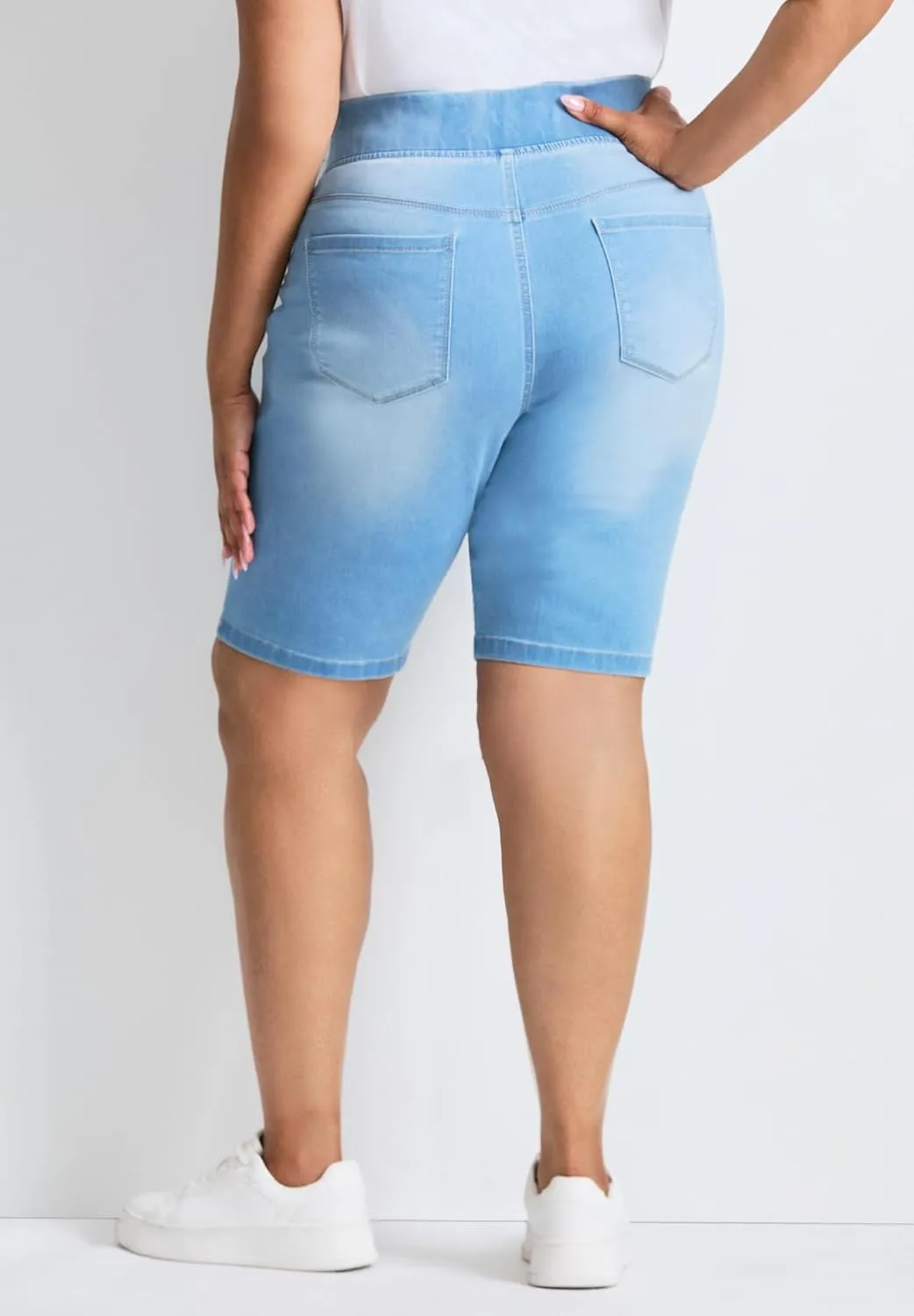 Women's Plus Size Butter Denim Pull On Short