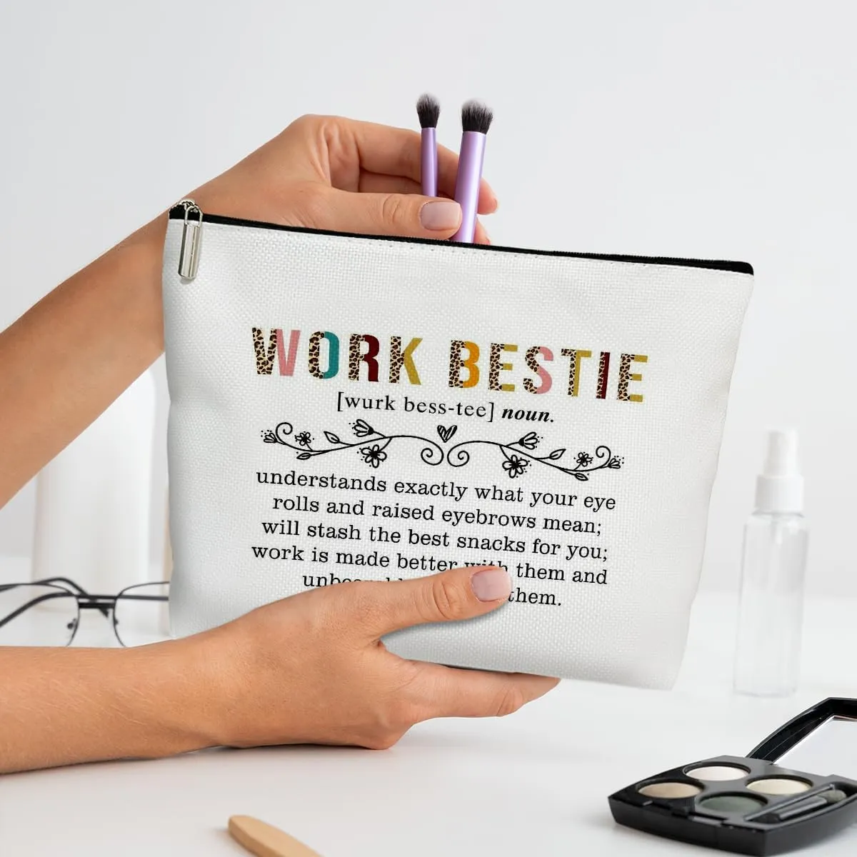 Work Bestie Makeup Bag for Women, Work Bestie Gift for Women Gift for Coworker Besties Going Away Gifts for Friends Colleague Thank You Gift Travel Toiletry Cosmetic Bag, Zipper Organizer Pouch -FS367