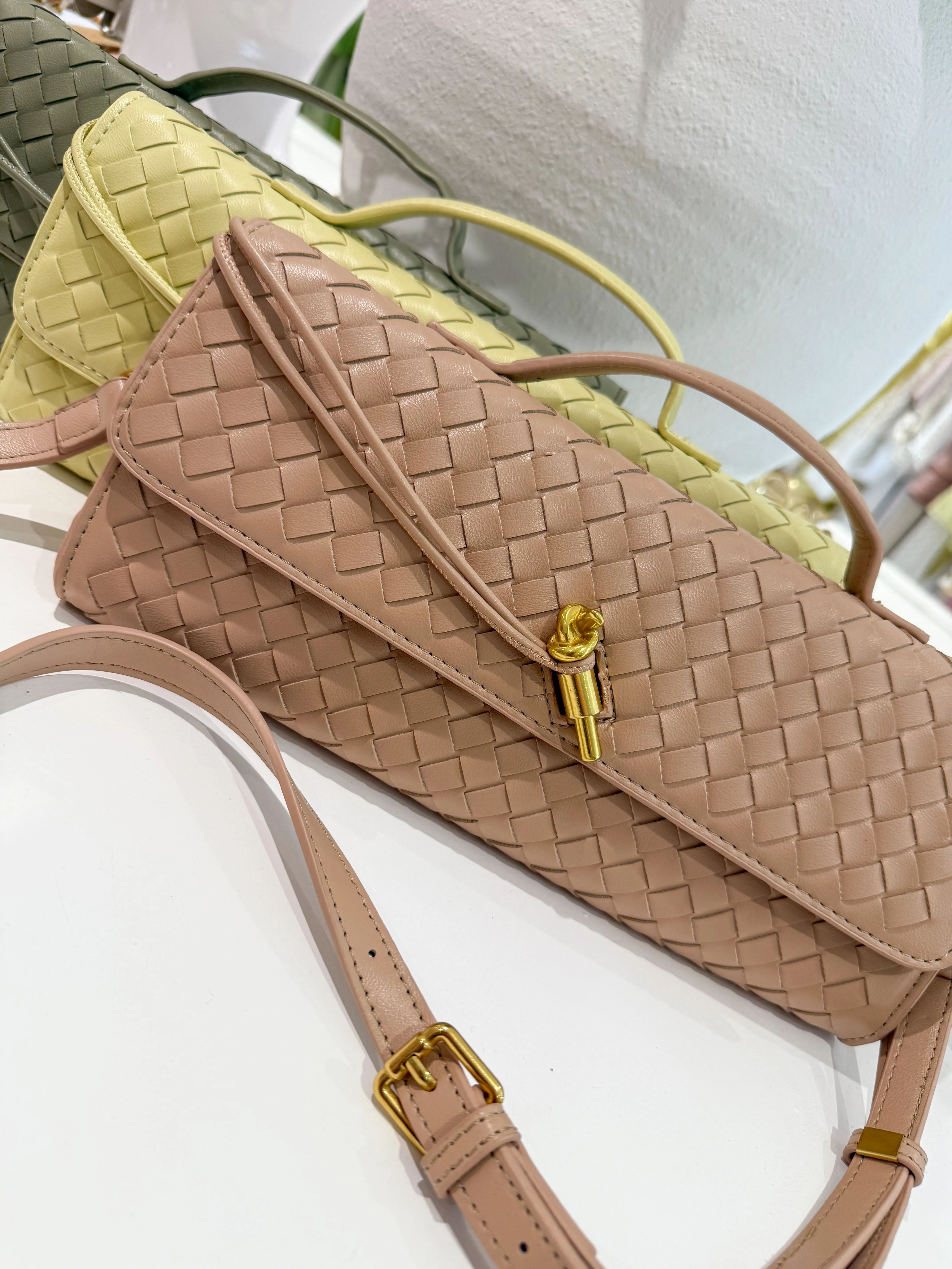 Woven Rectangle Envelope Gold Rod Fasten Clutch Bag (5 Colours)