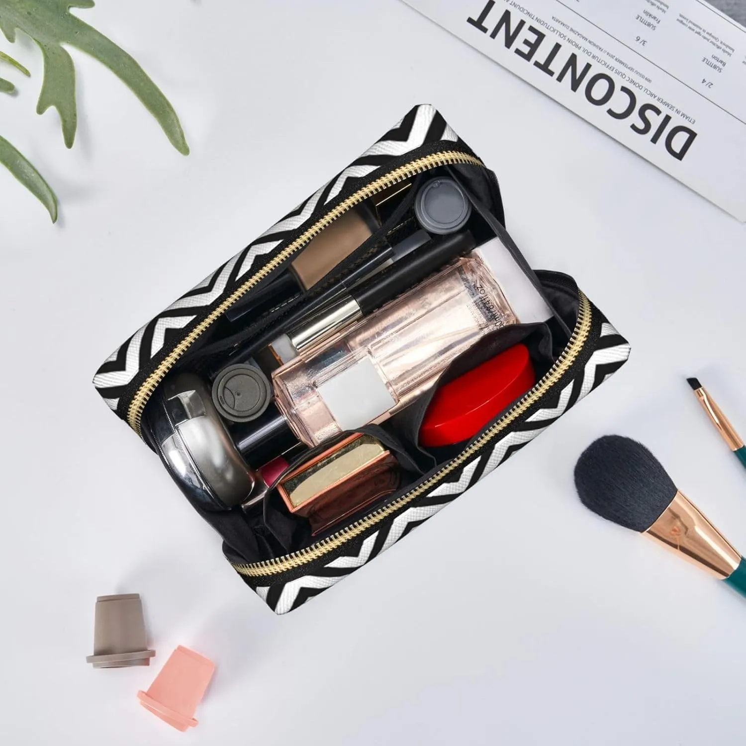 Zigzag Stripe Toiletry Pouch, Travel-Friendly Makeup Organizer For Makeup Brushes, Lipsticks